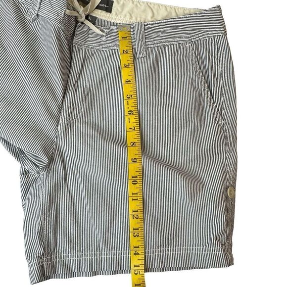 EDDIE BAUER Blue & White Pinstripe Cotton Shorts Size 12 - Picture 7 of 15